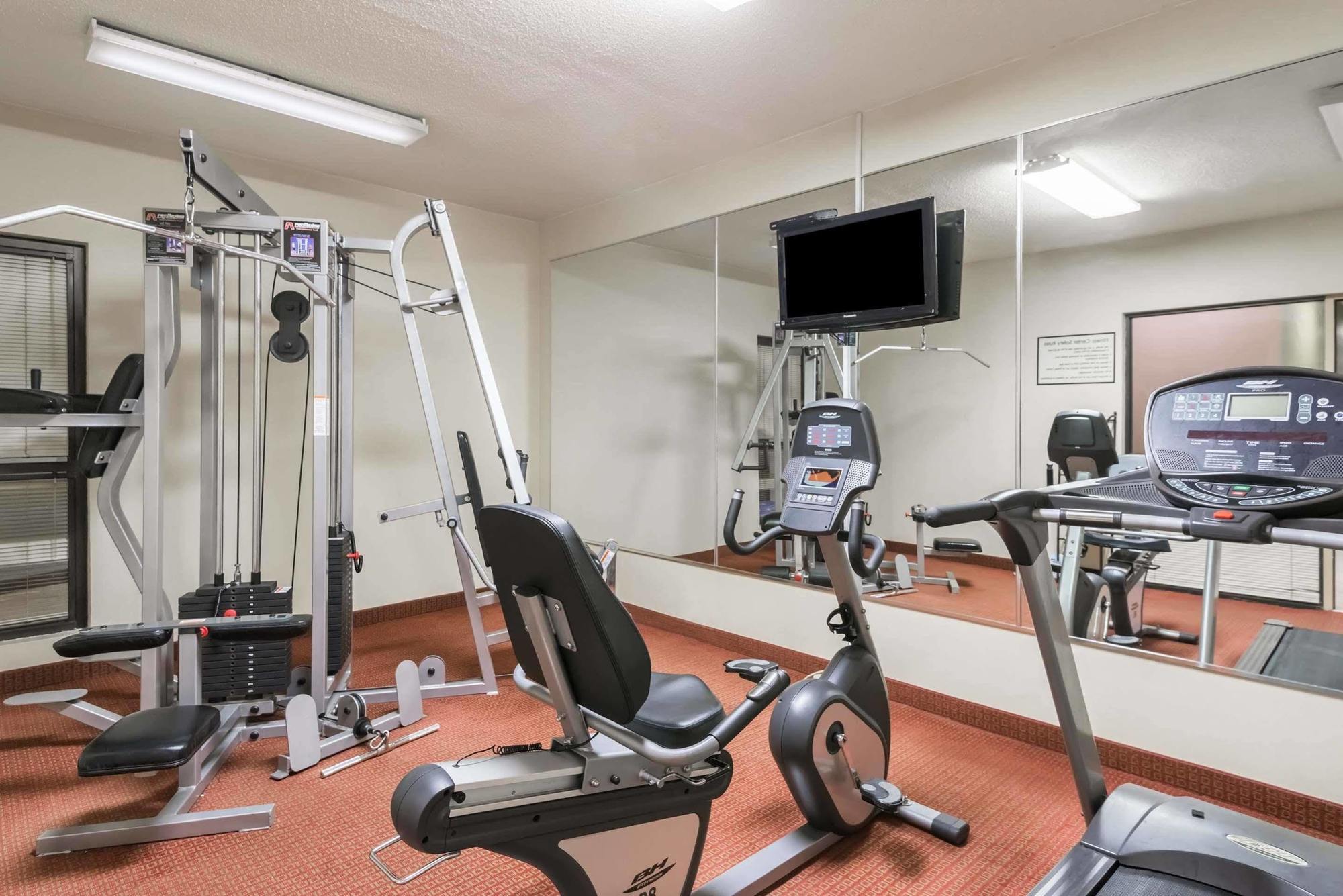 Baymont By Wyndham Kokomo Ngoại thất bức ảnh